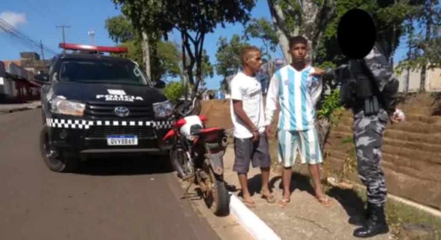 Dupla finge ser “manobrista” e furta moto em Tucuruí