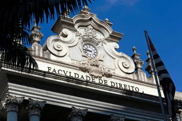 Carta em defesa do Estado Democrático de Direito reúne mais de 100 mil assinaturas