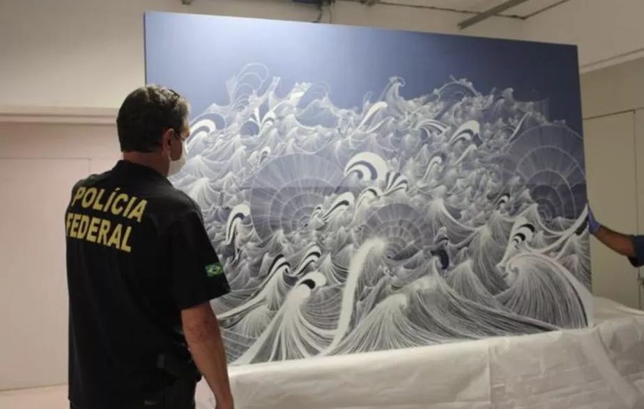Mais de cem obras de arte apreendidas na Lava Jato são devolvidas a família Lobão