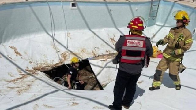 VÍDEO: Homem morre após ser sugado por cratera no fundo de piscina