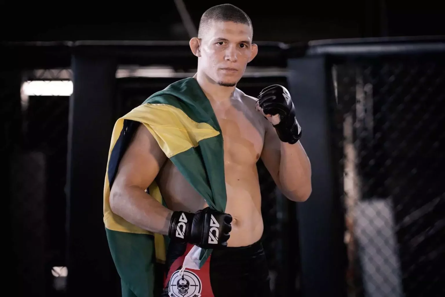 Paraense Felipe Froes disputa o título mundial dos penas no ACA