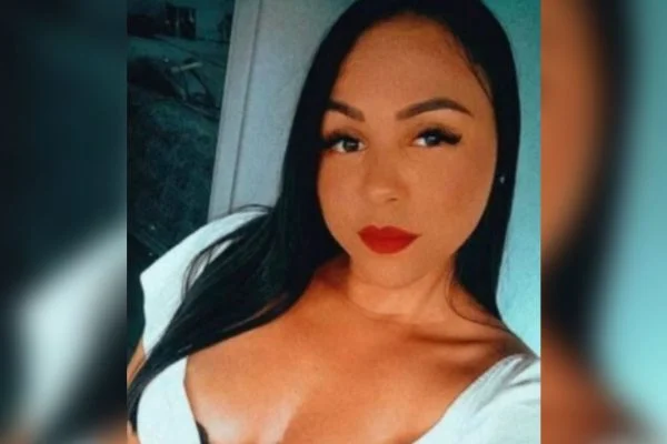 Após matar irmã, PM bateu com algemas na testa e arrancou as unhas