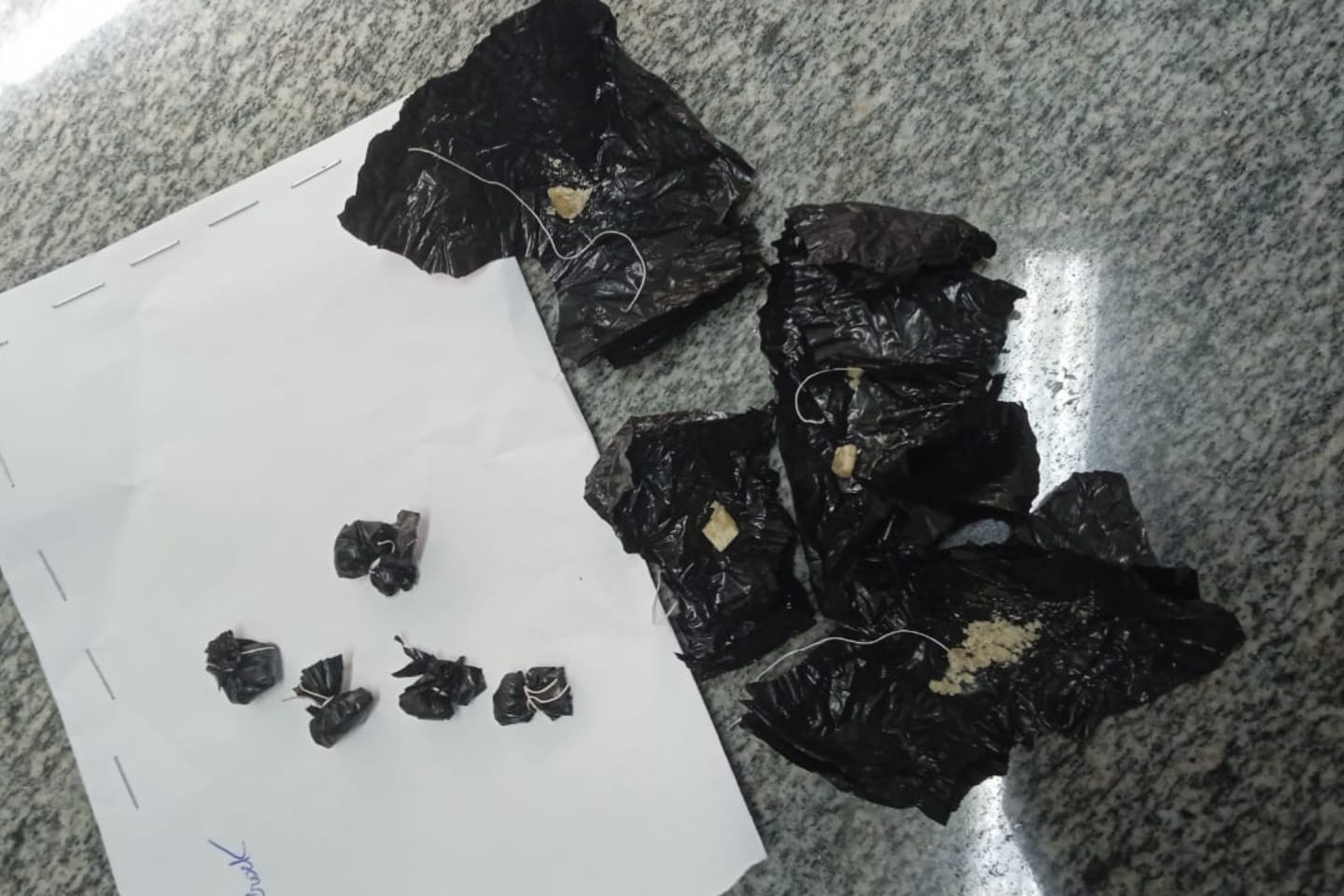 Homem é preso por tráfico de drogas e tenta subornar PM em Marabá