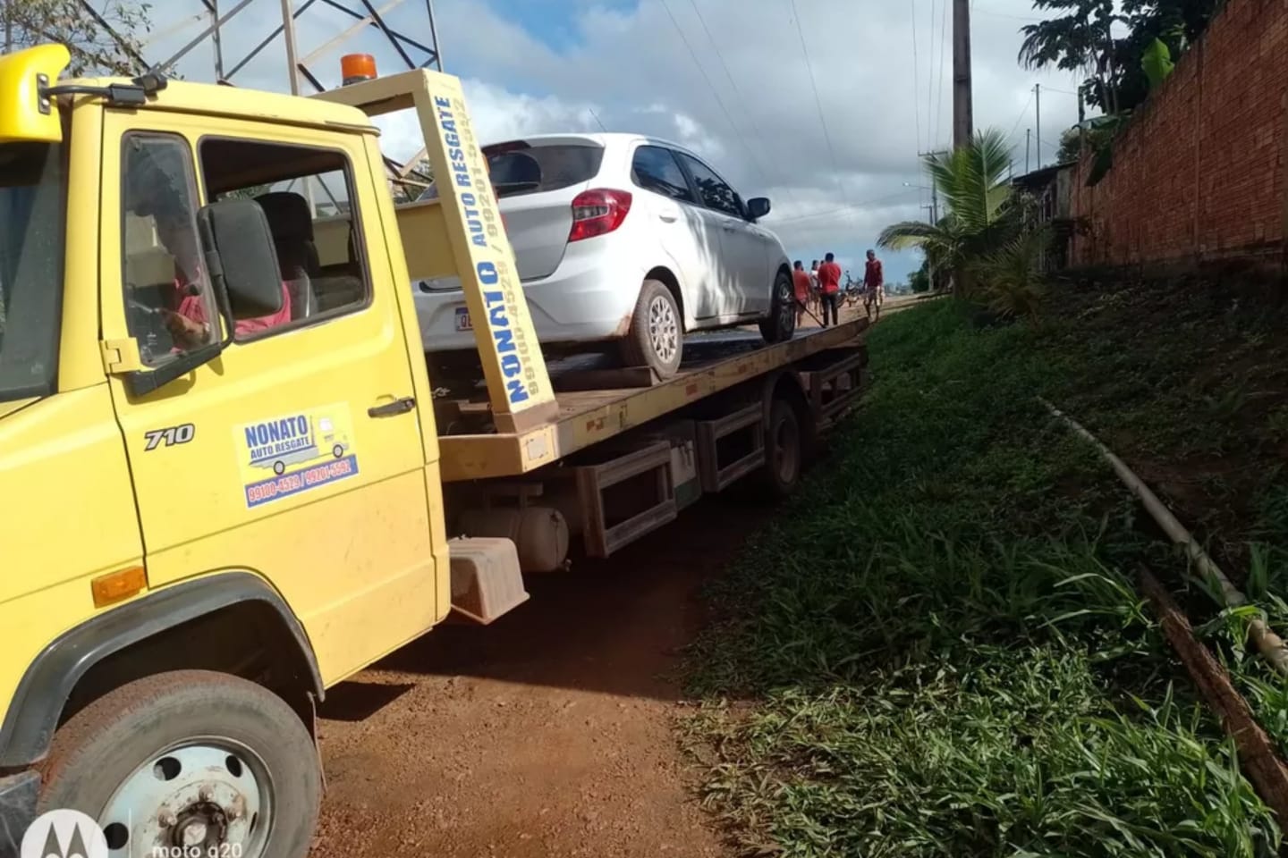Taxista é amarrado com próprio cadarço e feito refém no Pará