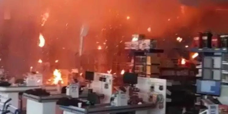 Supermercado é consumido pelo fogo no nordeste do Pará