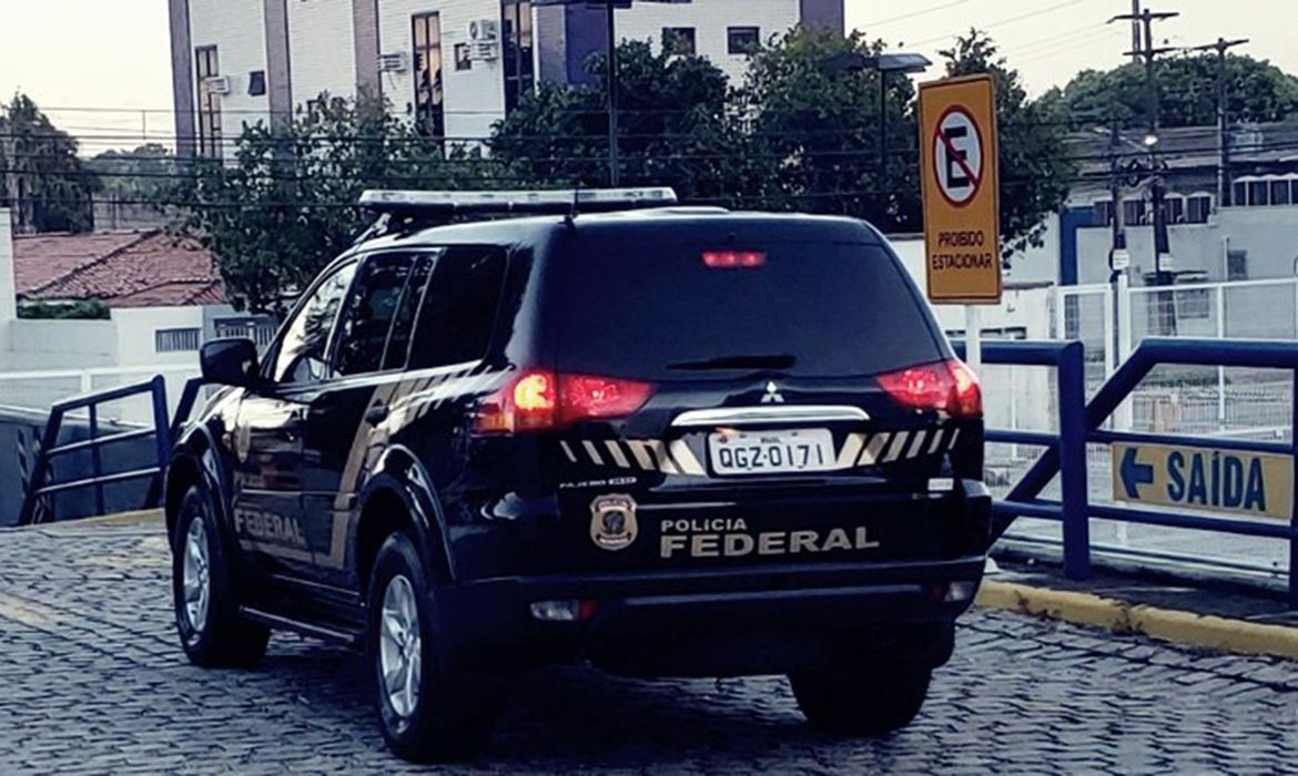 PF faz ação contra tráfico de armas para grupos de extermínio