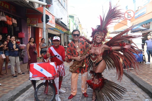 Gretchen lança clipe de ‘Fênix do Amor’ gravado em Belém