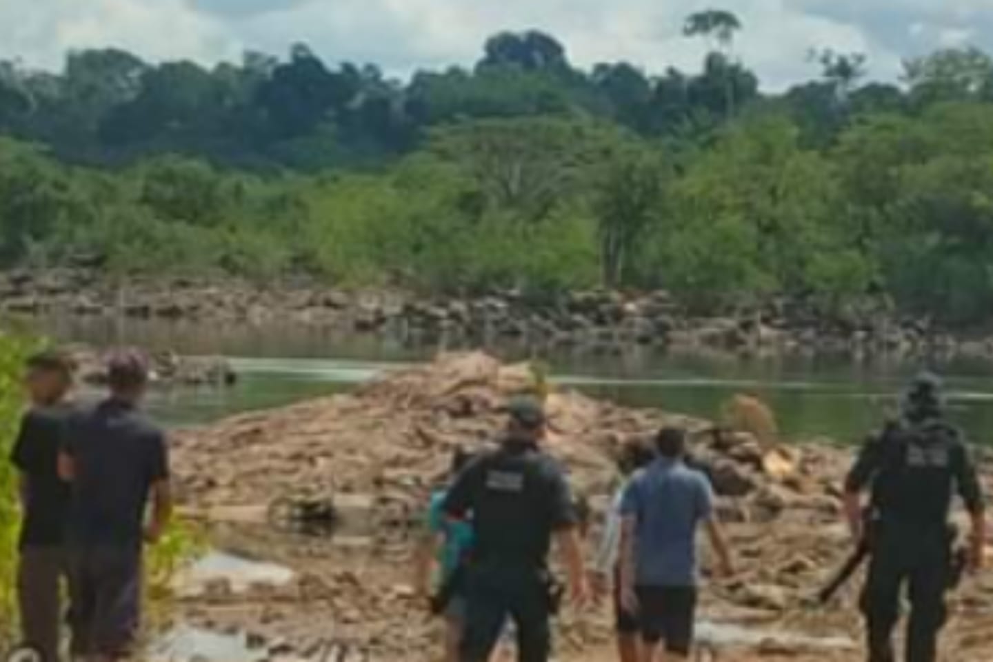 Jovem desaparece em rio ao salvar amigo no interior do Pará