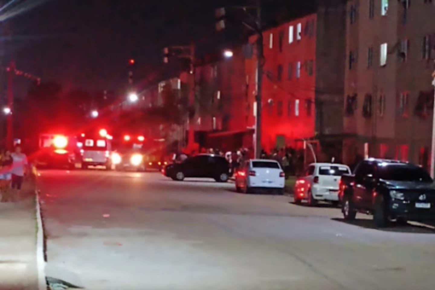 Homem espanca esposa e depois se joga do 3º andar de prédio no Pará