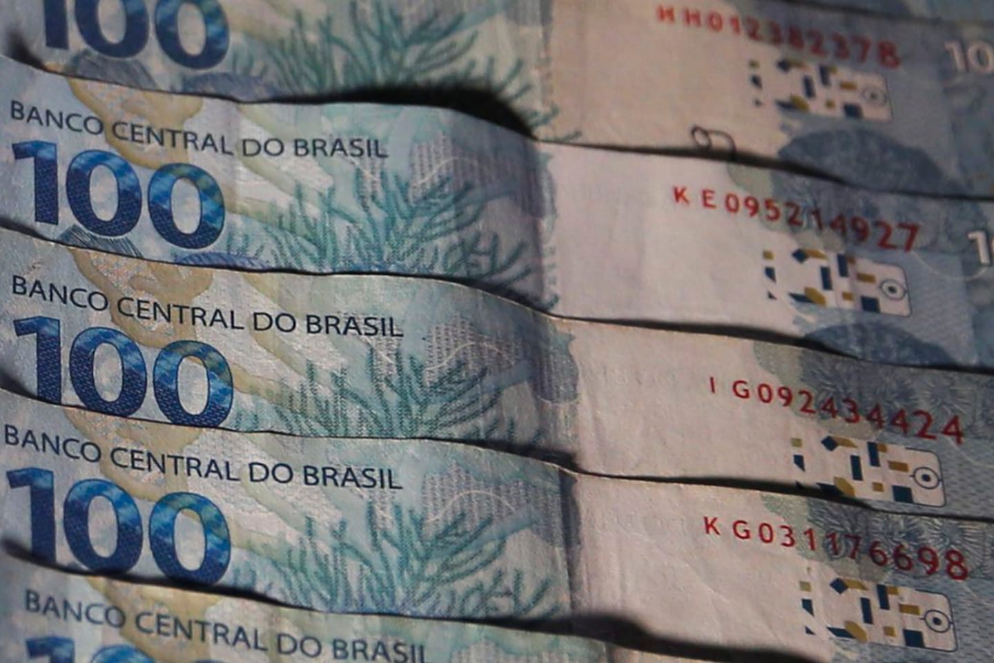 Beneficiários com NIS final 6 recebem hoje Auxílio Brasil