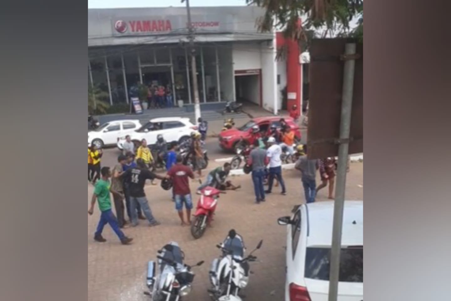 Ladrão é capturado e agredido por populares em Parauapebas