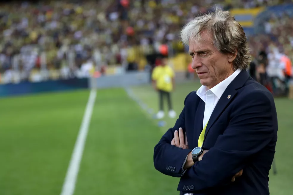 Depois do Flamengo, Jesus voltou a ser um treinador comum na Europa