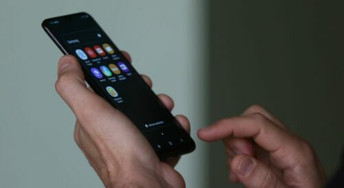 Ministério da Justiça exige ação contra violência online em 72h