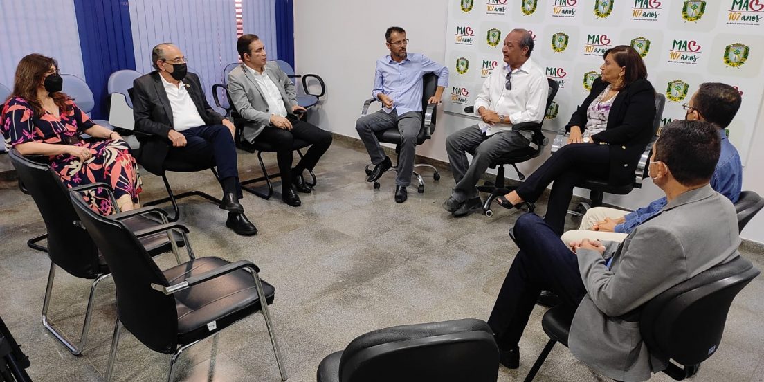Prefeito Tião Miranda recebe representantes do Tribunal de Contas do Estado