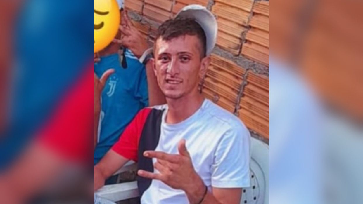 Jovem é assassinado com tiros na cabeça dentro de bar na “Fanta”
