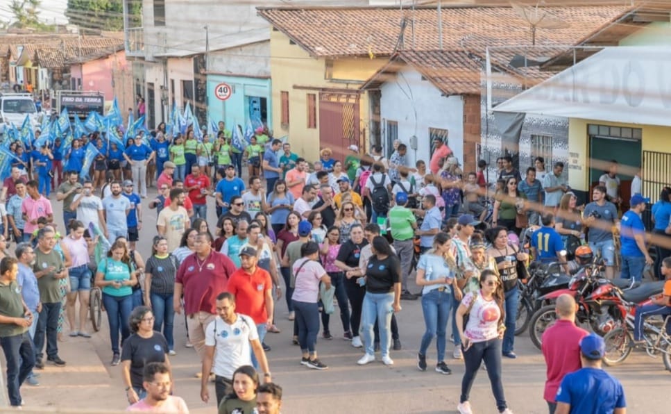 Caminhada de Thiago Miranda chega ao Bairro Liberdade, em Marabá