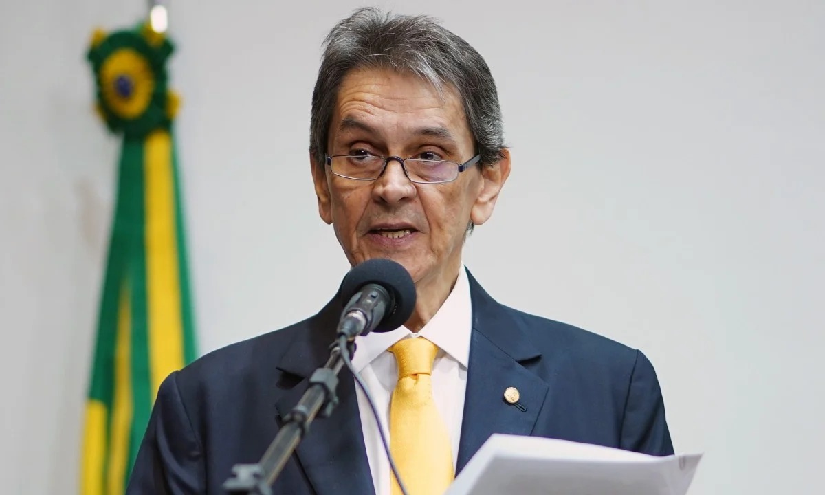 Em prisão domiciliar, Roberto Jefferson é lançado pelo PTB como candidato ao Planalto