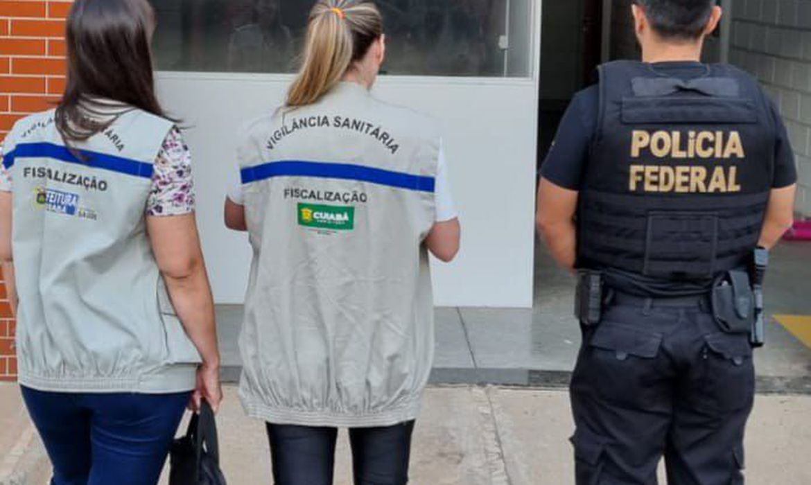 Polícia Federal combate comércio irregular de remédios