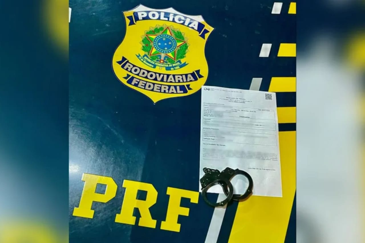 PRF prende foragido dentro de ônibus no oeste do Pará