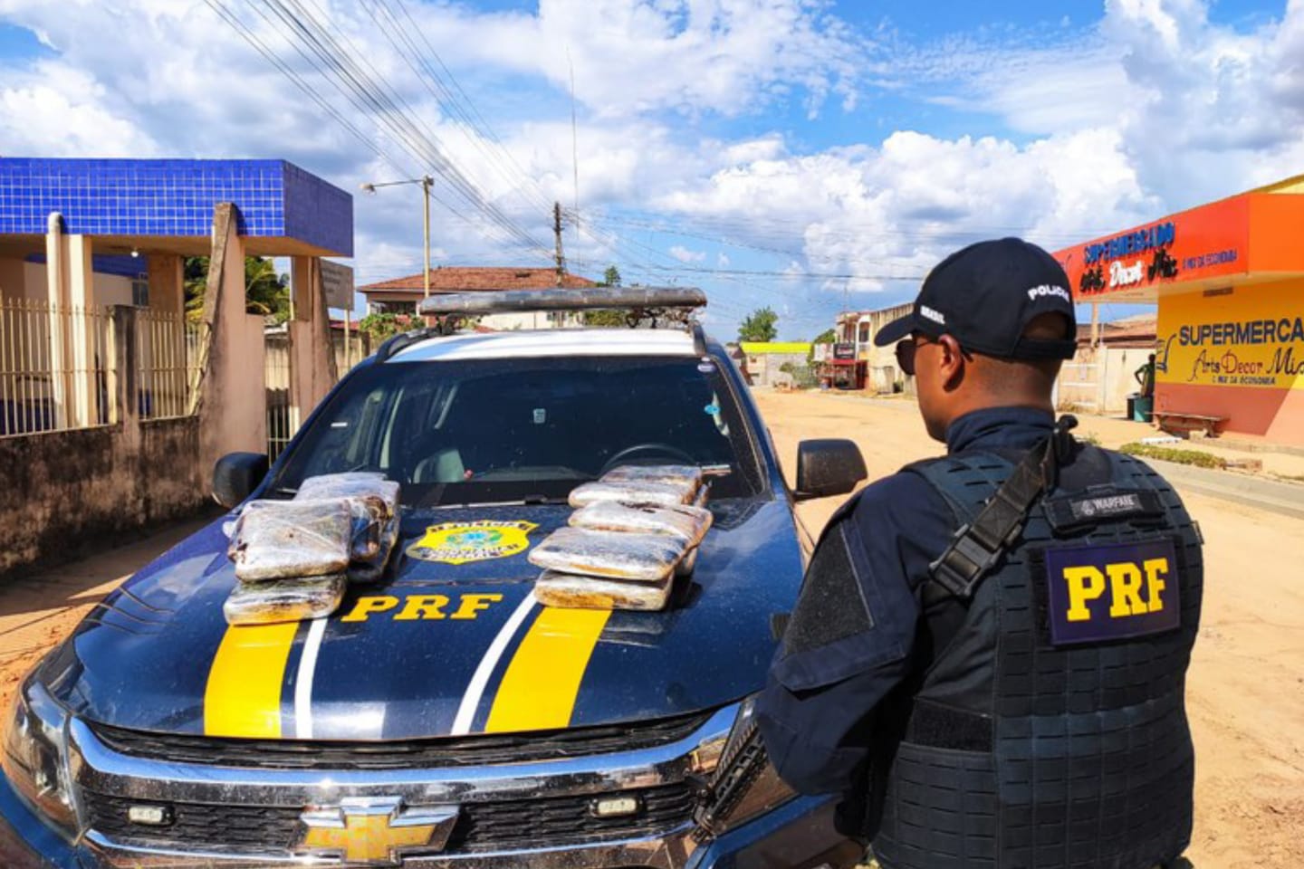 PRF apreende 24 kg de maconha em ônibus no interior do Pará