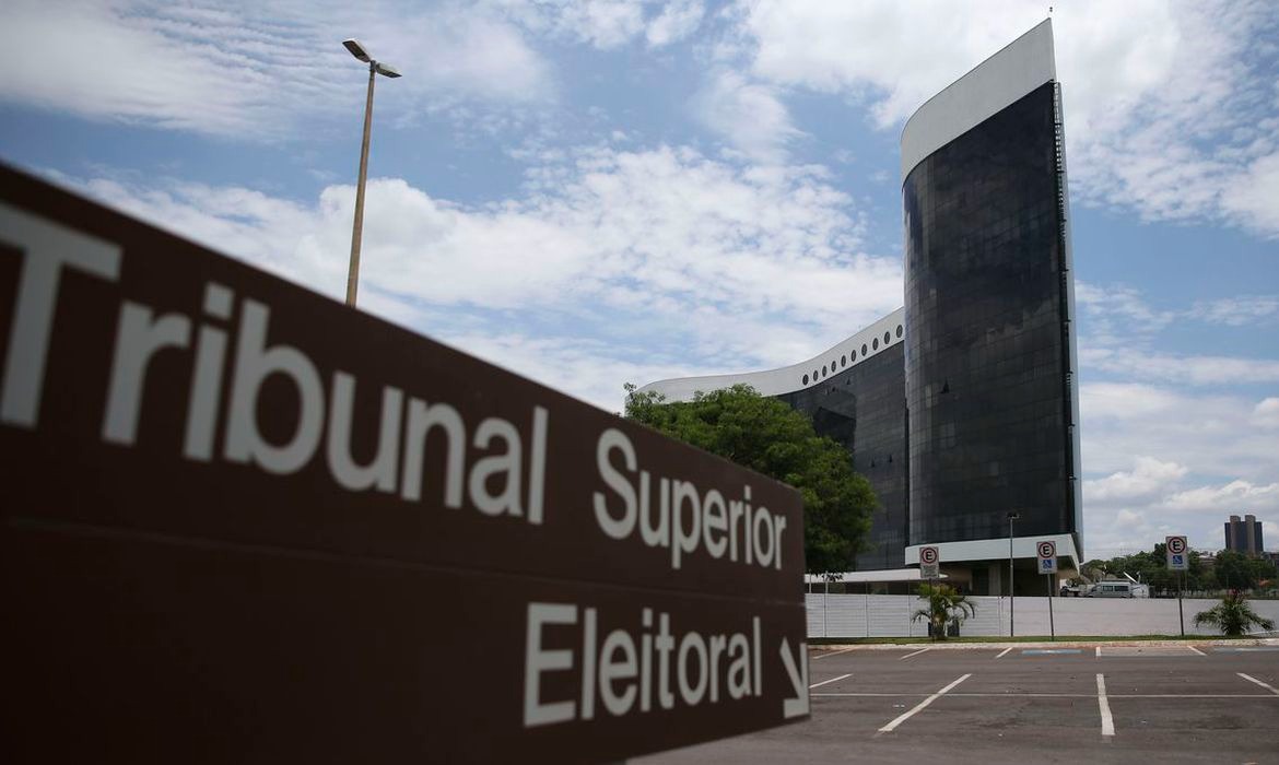 TSE proíbe transporte de armas antes, durante e após a votação