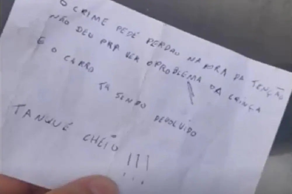 Ladrões devolvem carro com cadeirinha de criança com deficiência