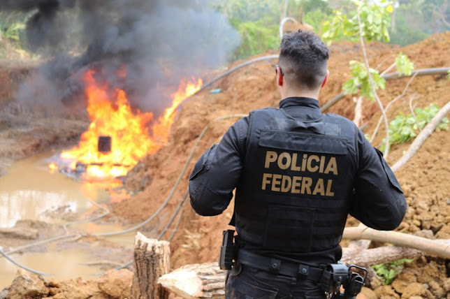 Polícia Federal destrói maquinários e fecha garimpos ilegais no Pará