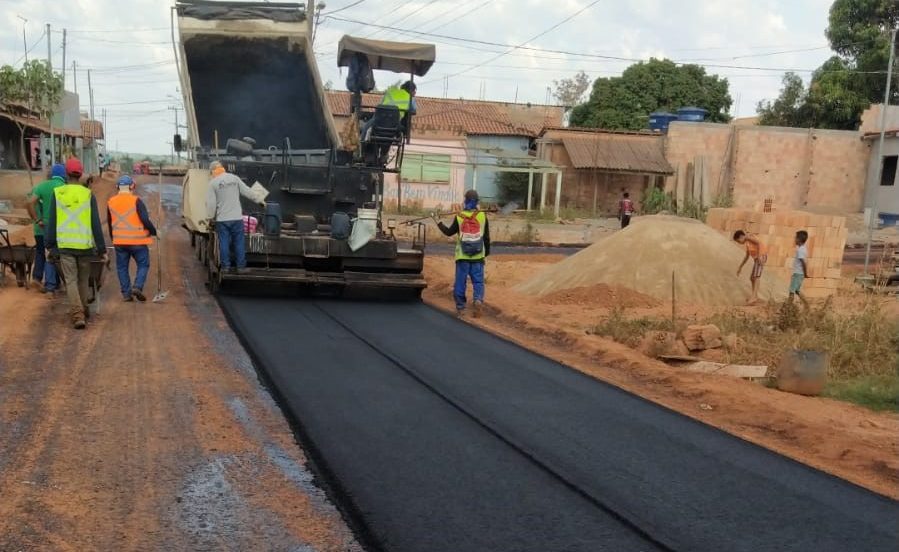 Vila Sororó recebe pavimentação asfáltica