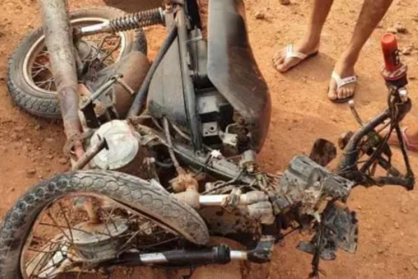 Motociclista morre após colidir com carro em Anapu