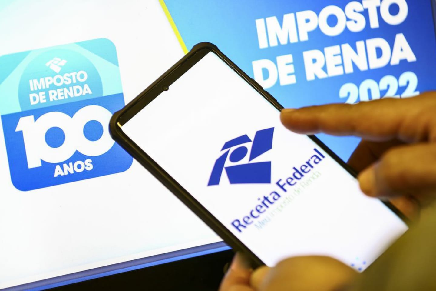 Receita paga restituições do quinto e último lote do IR 2022