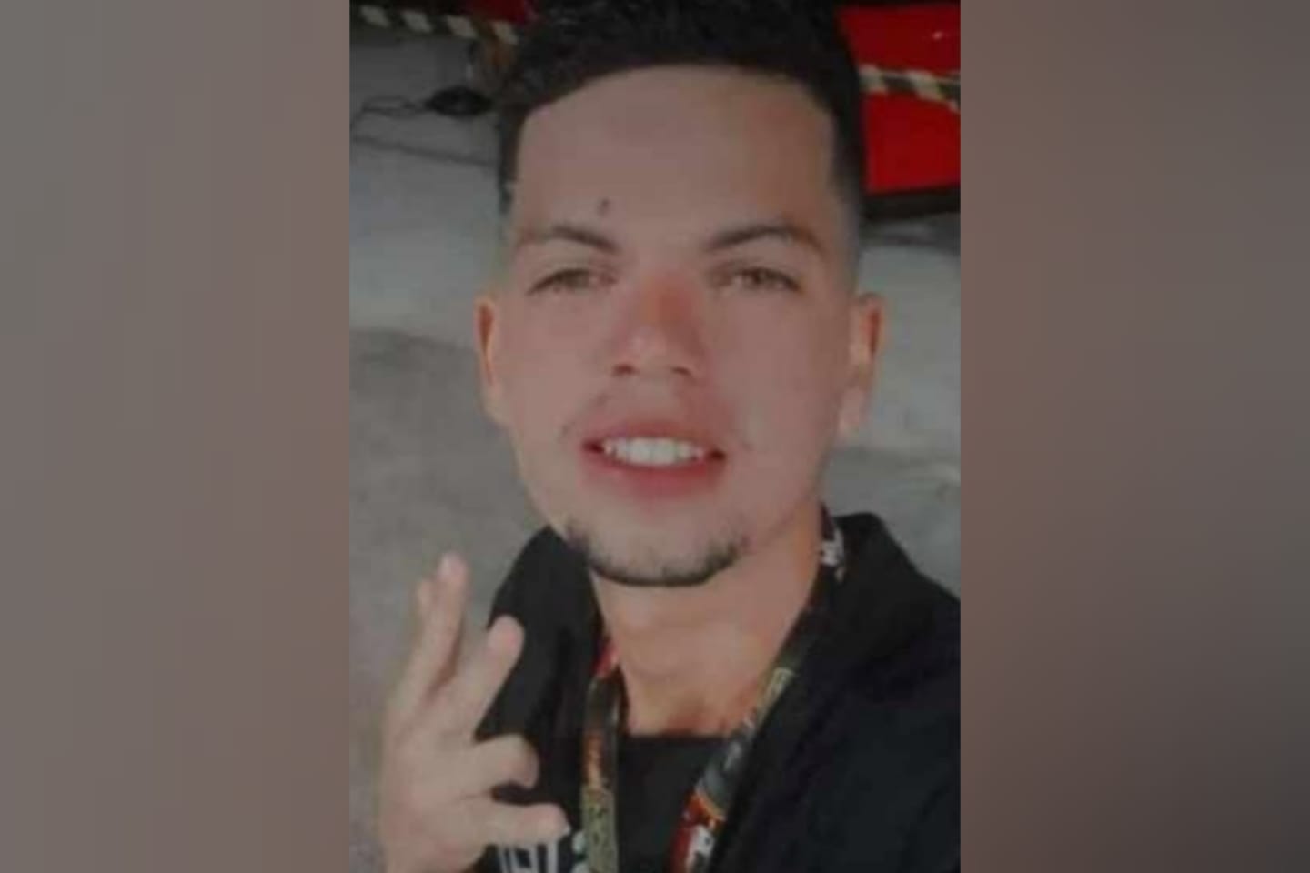 Jovem é morto a facadas no meio da rua no sul do Pará