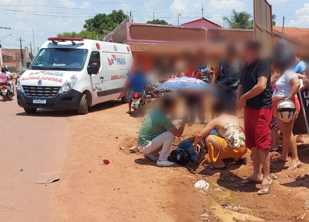 Mulher fica gravemente ferida após colisão entre carro e moto no Pará