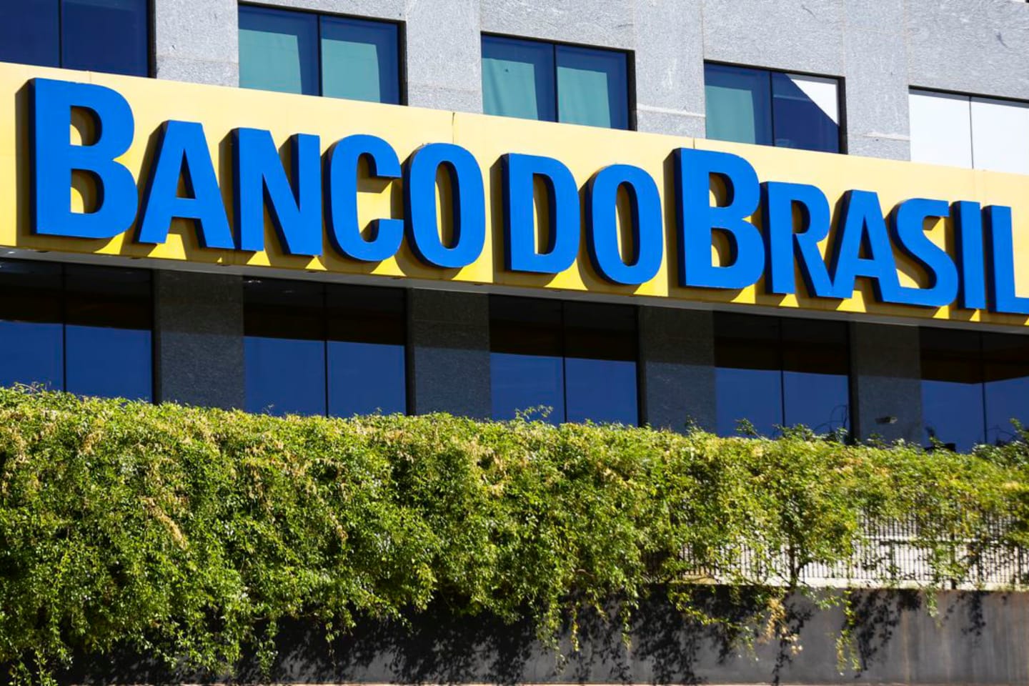 Clientes BB podem transferir dinheiro de outros bancos sem sair do app