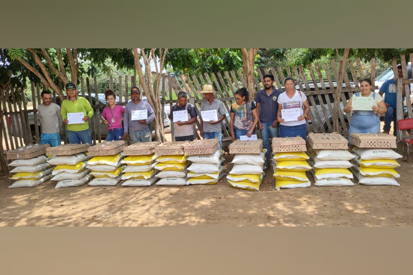 Prefeitura de Marabá doa kits de avicultura para produtores da zona rural do município