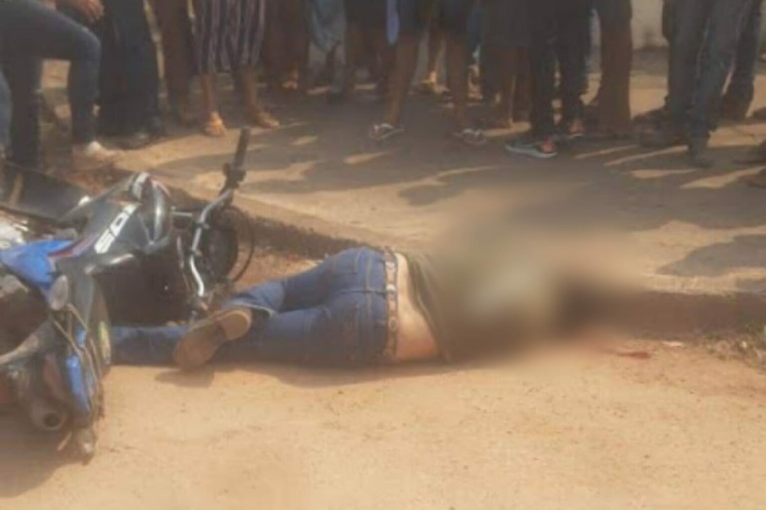 Pistoleiros matam homem a tiros no meio da rua no interior do Pará