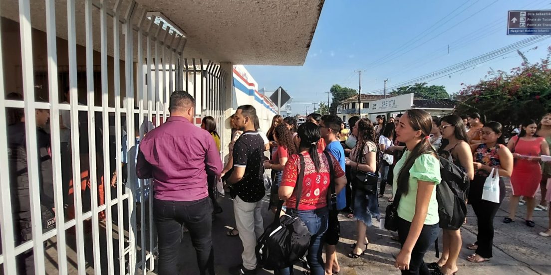 Mais de 8 mil inscritos fazem prova de concurso público para professor em Marabá
