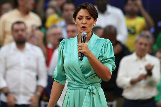 Ministra do TSE restringe propaganda eleitoral com primeira-dama