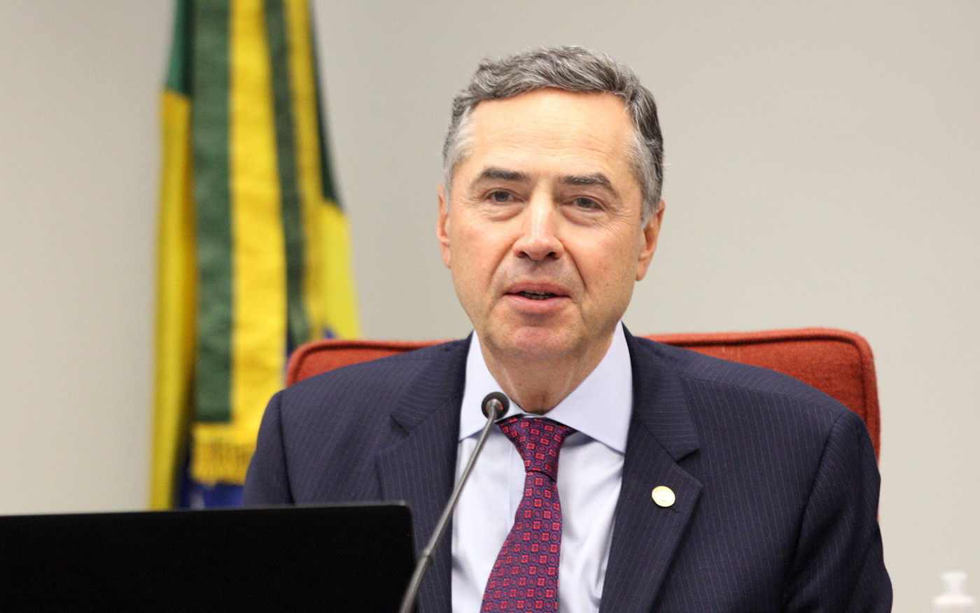 Maioria do STF mantém suspensão de piso da enfermagem
