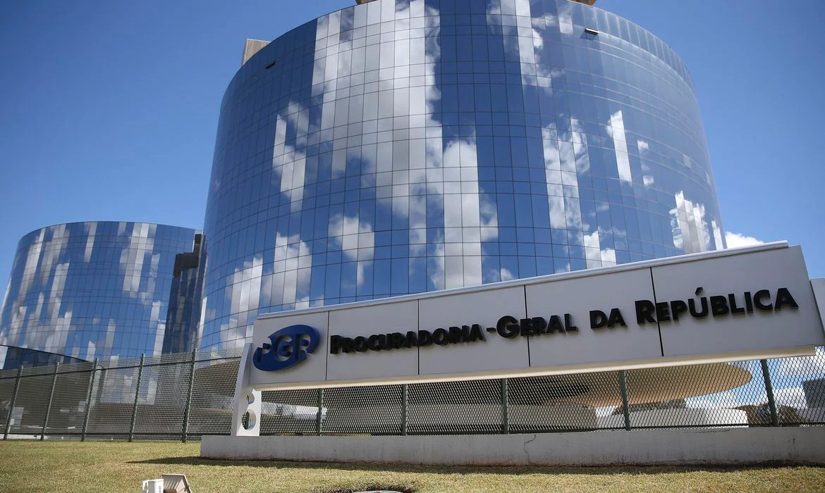 Ministério Público Federal abre concurso com salário de R$ 33 mil