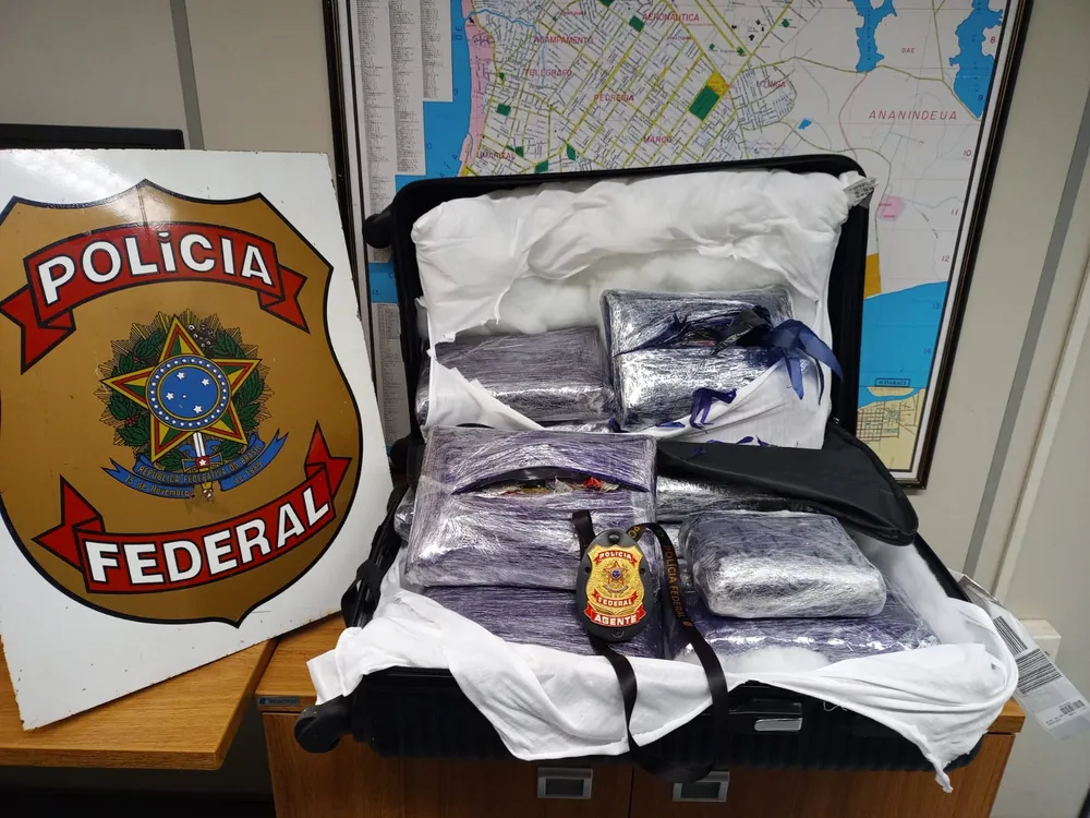 PF prende passageiro com 20 kg de maconha no Aeroporto Internacional de Belém