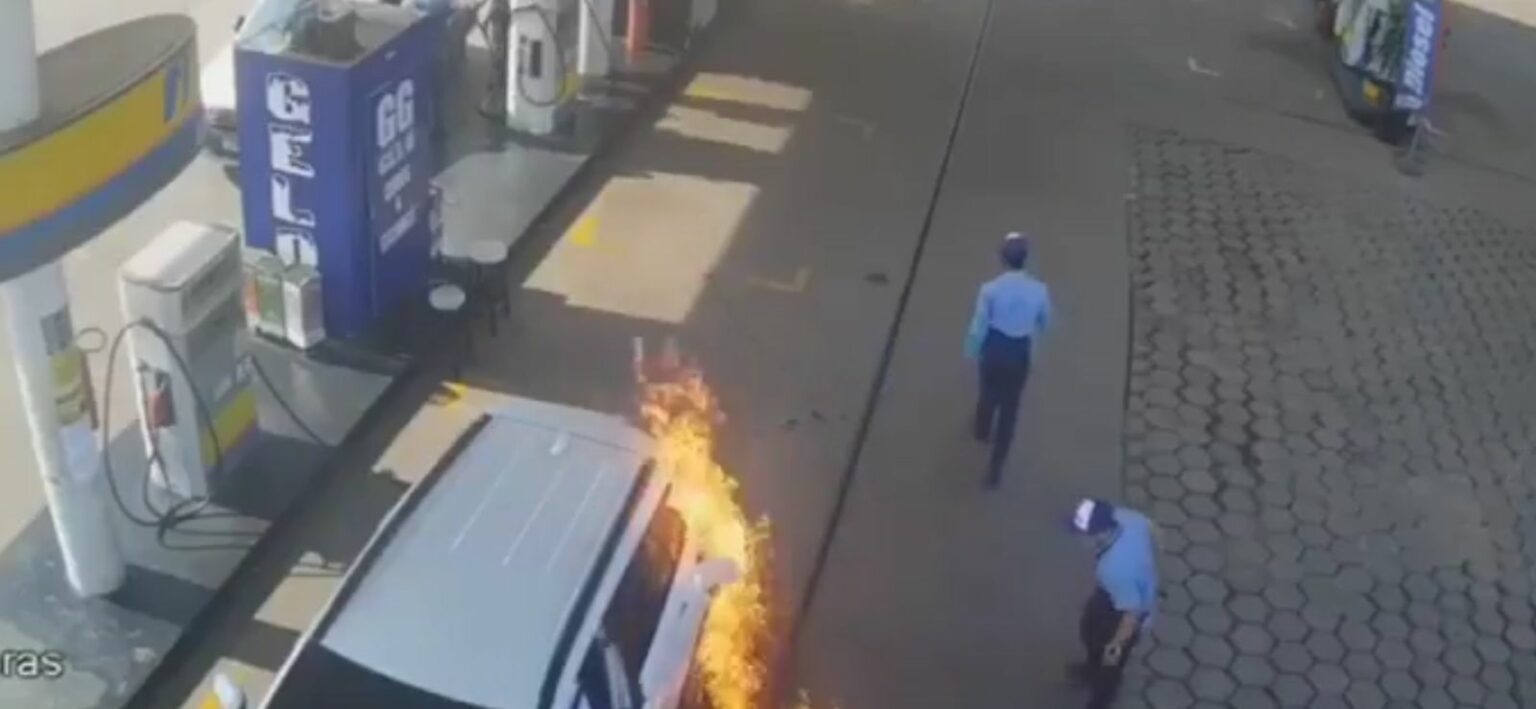 VÍDEO: Frentista aciona isqueiro e quase incendeia carro de cliente em Marabá
