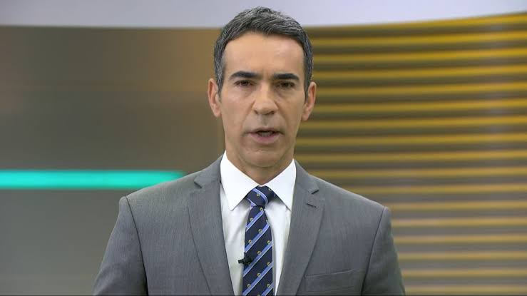 Mãe de César Tralli morre em acidente de avião