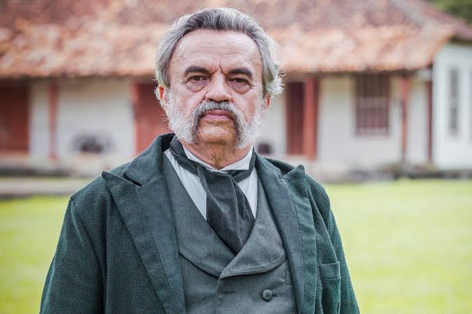 Justiça manda soltar ator José Dumont