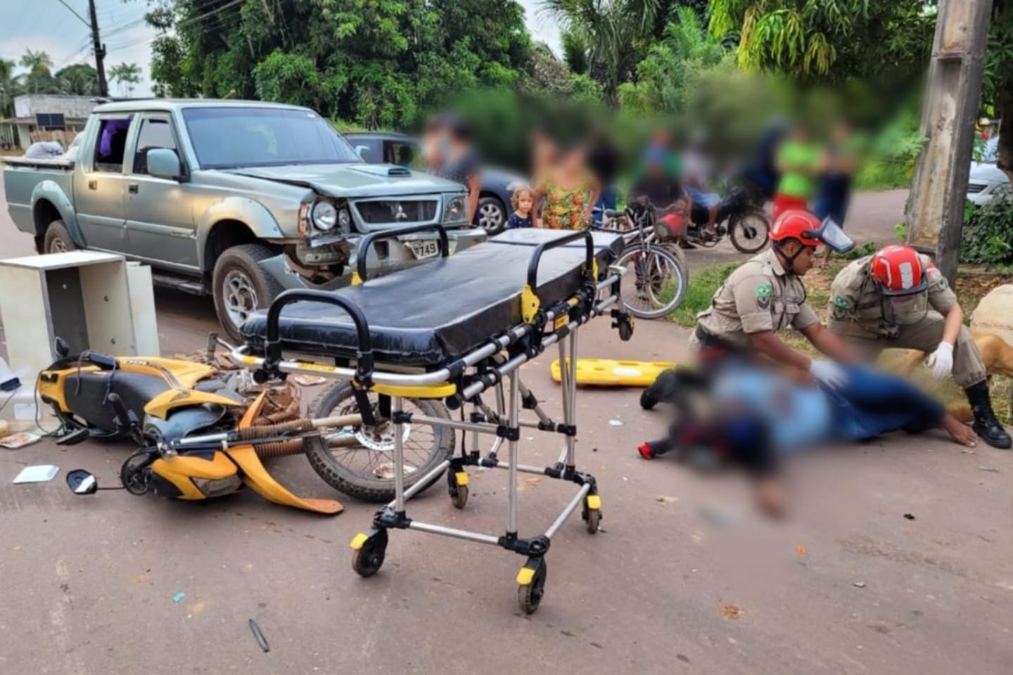 Colisão entre carro e motocicleta deixa uma pessoa ferida no Pará