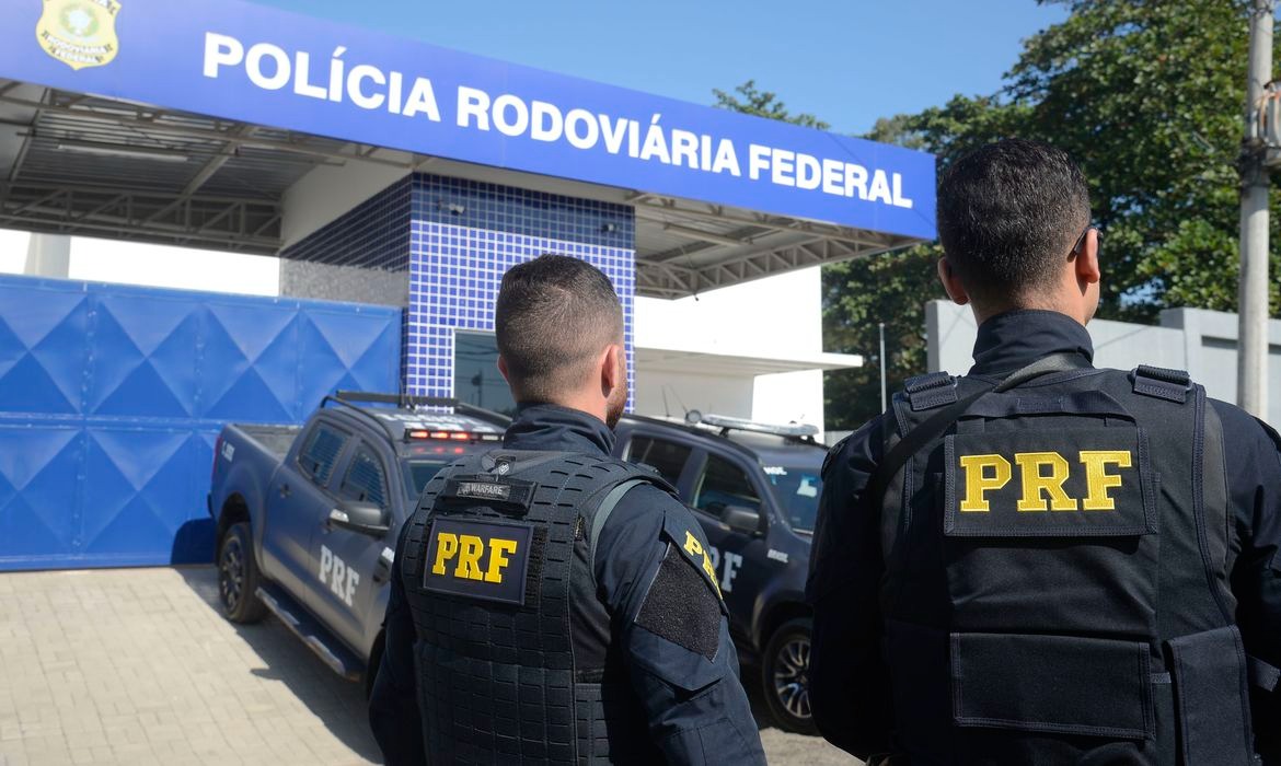 Telefone 191 da PRF atenderá denúncias de crimes eleitorais