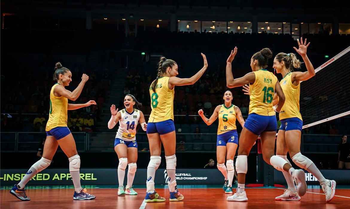Brasil vai às quartas após virar contra Bélgica no Mundial de Vôlei