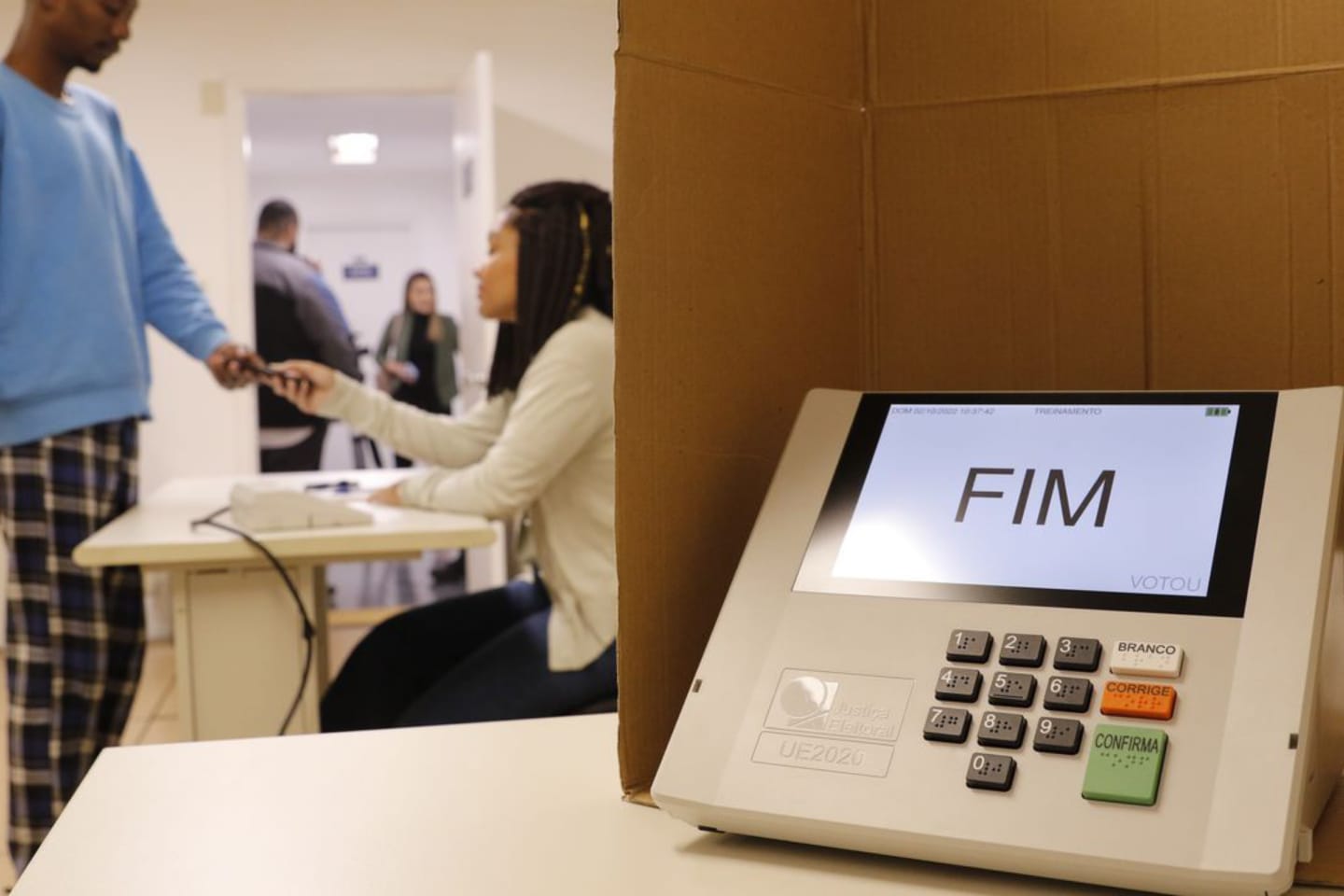 TSE oferece treinamento para mesários que vão trabalhar no 2º turno