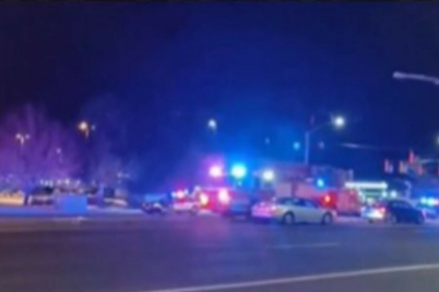 VÍDEO: Atirador abre fogo em boate gay e deixa cinco mortos