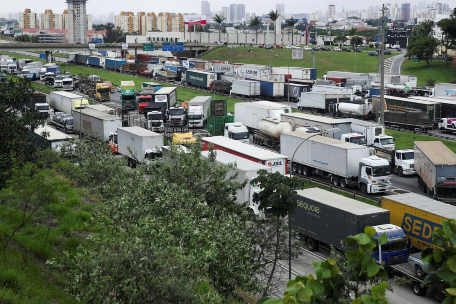 Bloqueios já resultaram em mais de R$ 5,5 milhões em multas