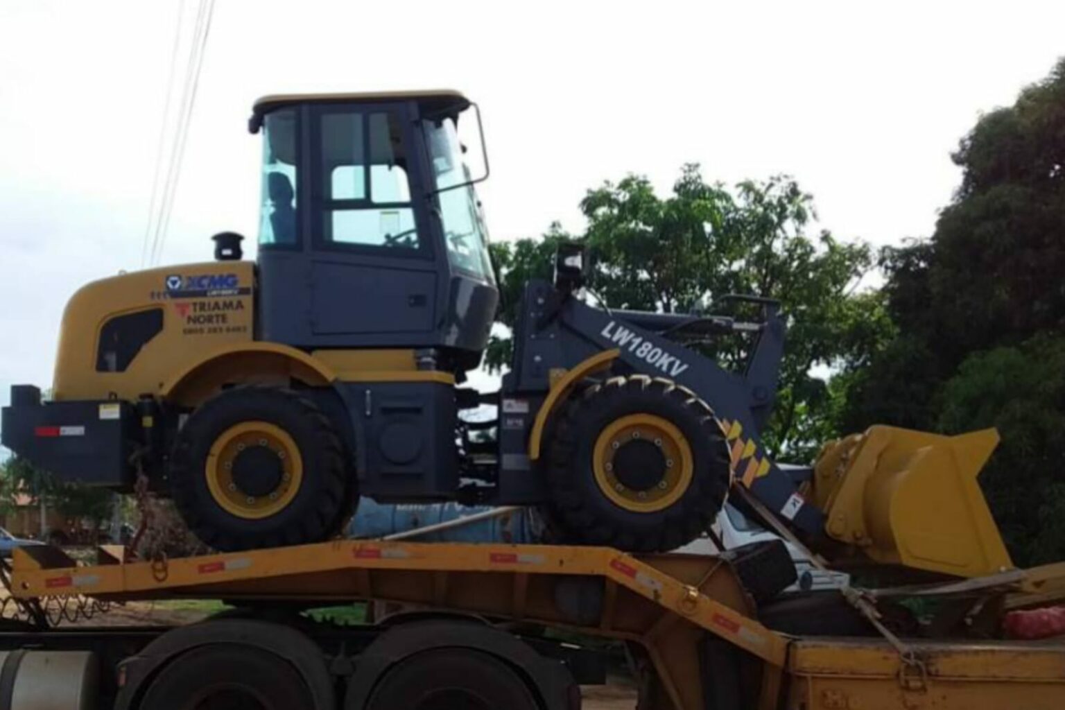 Sefa apreende duas pás carregadeiras em São Geraldo do Araguaia